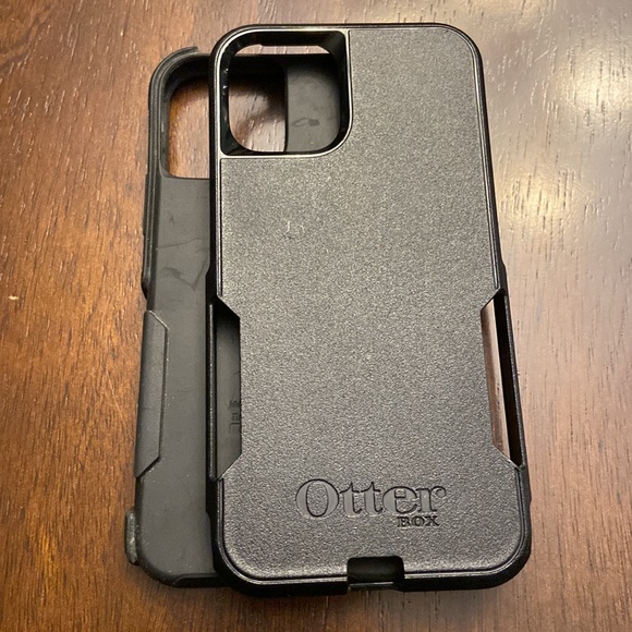 OtterBox iPhone 11 Pro Caae - Picture 4 of 4